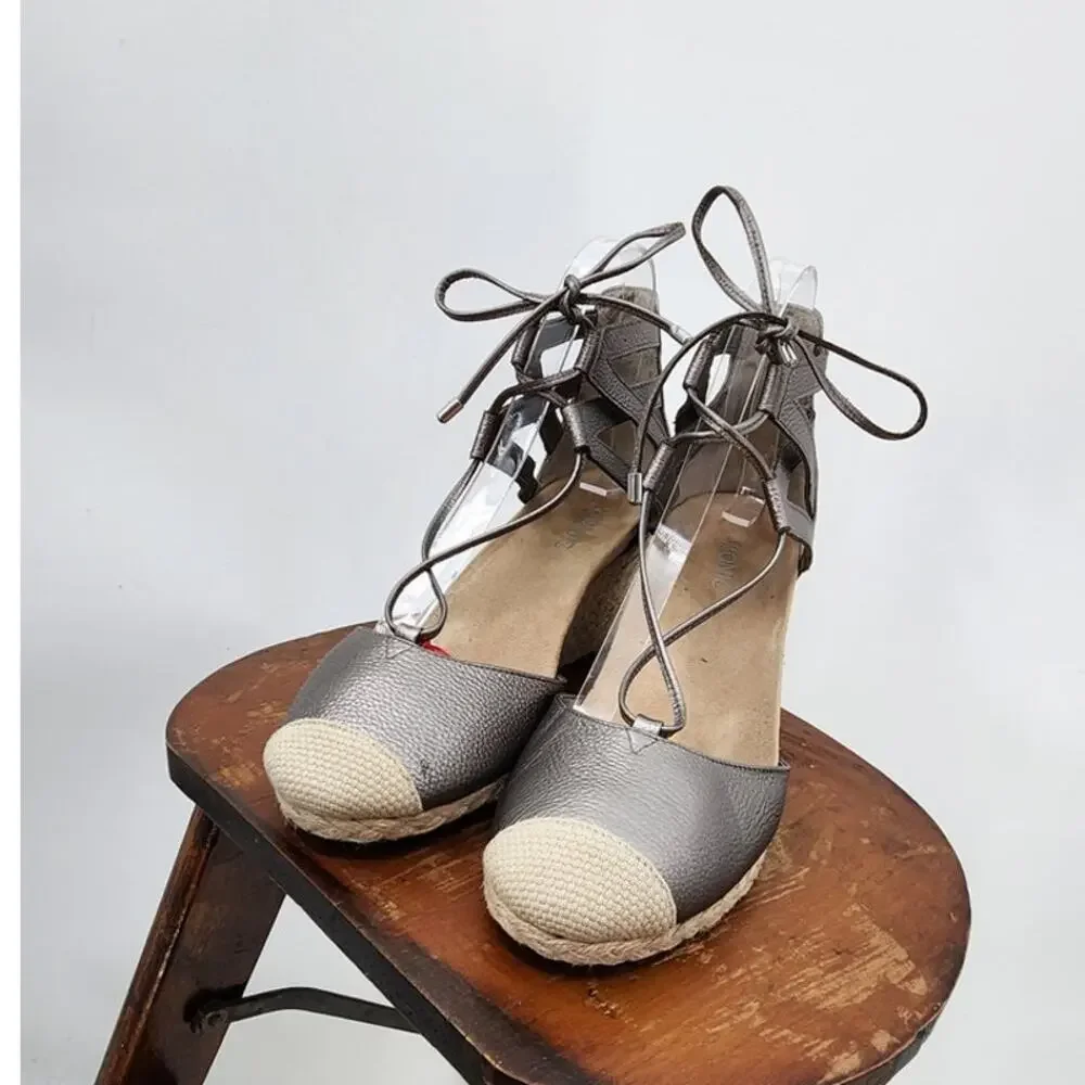 Women's Vionic Lace Up Espadrilles Silver Tan Cap Toe Size 10
